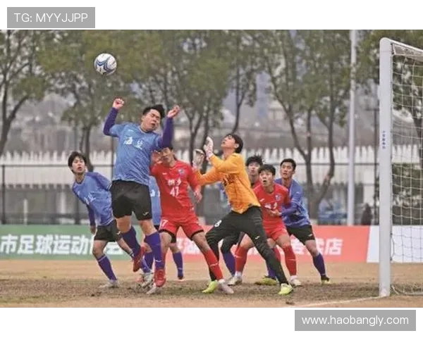 保定容大迎战泰球队全力争胜展现足球魅力与激情对决